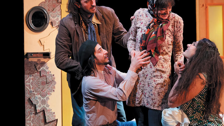 Teatro - "Les poupées persanes - Aïda Asgharzadeh"