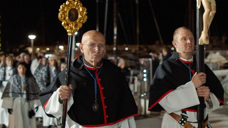 Procession des reliques de sainte Dévote