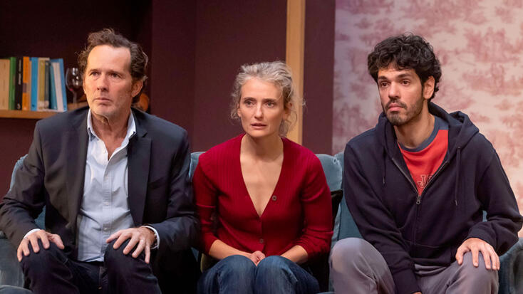 Theatre - "Chers Parents"