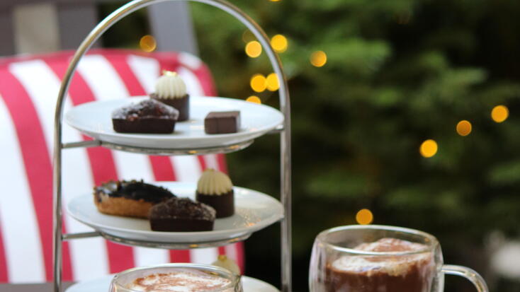 Détente - "Christmas Garden au Patio"